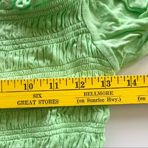 🌸New🌸 Urban Outfitters Daydreamer Smocked Pff-the-shoulder Blouse Medium - Picture 6 of 8